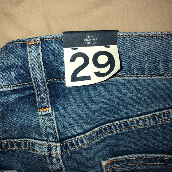 NWT Size 29/8 GAP “ Ciggarette High Rise “ jeans - Picture 5 of 6